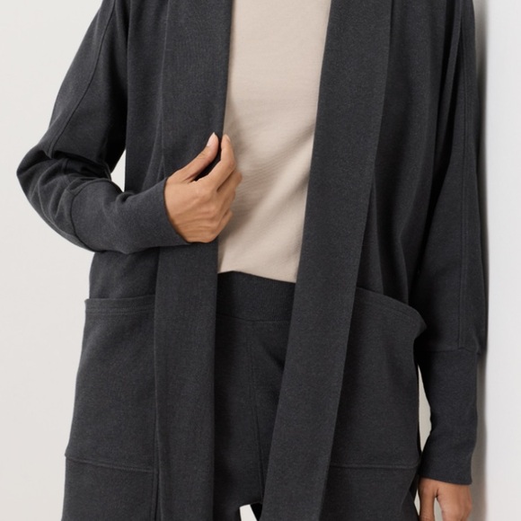 Pact sweatshirt Cardigan airplane -midnight blue. Never worn original packaging - Picture 2 of 3